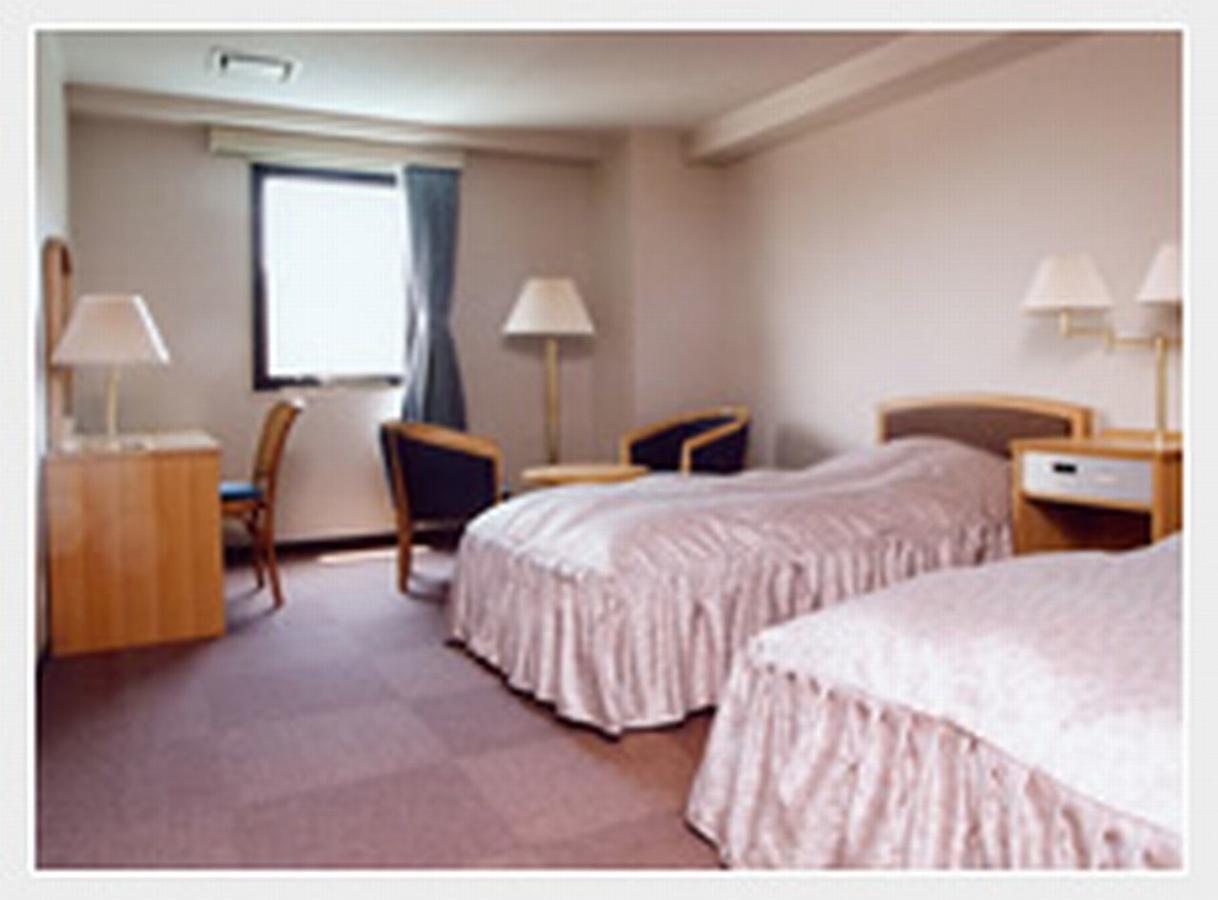 Business Hotel Masumi Sou Ikeda  Екстер'єр фото