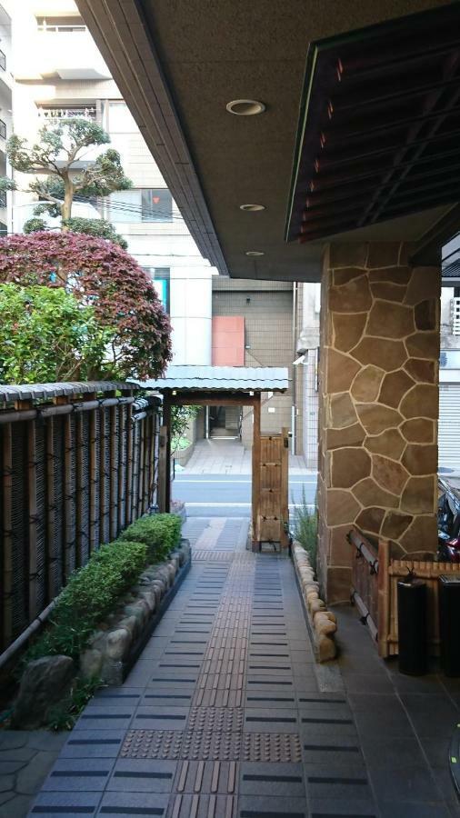 Business Hotel Masumi Sou Ikeda  Екстер'єр фото